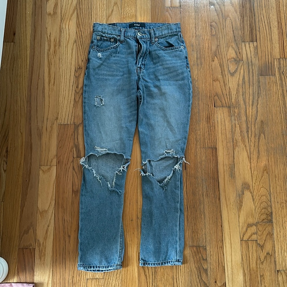 AERO ripped mom jeans